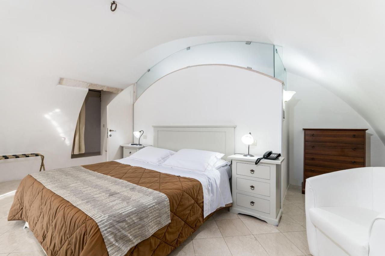 Classic Triple Room,631307763:JPEG